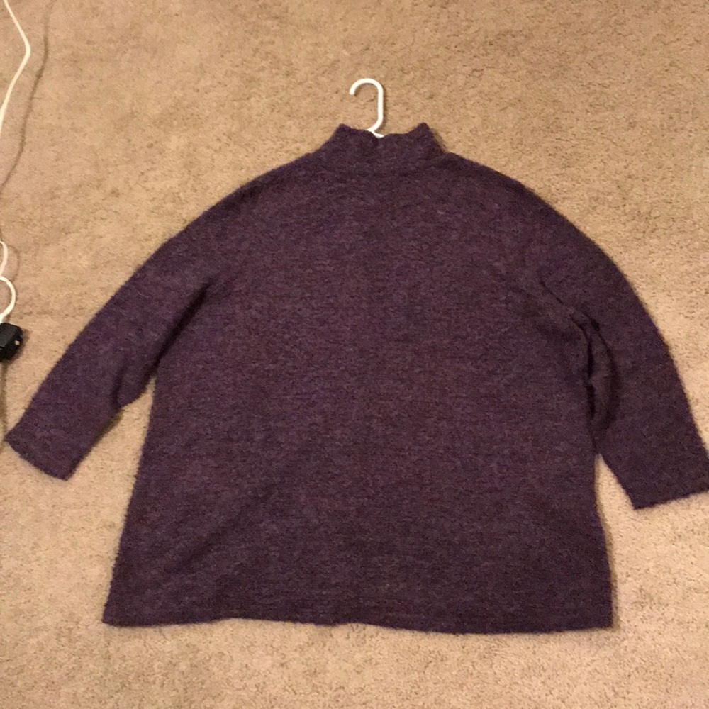 Women’s 24/26 Purple Mock-turtleneck sweater